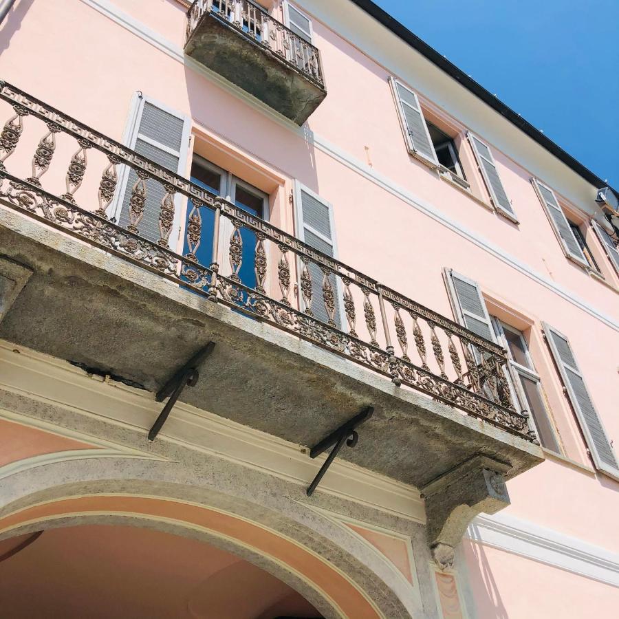 アヴィリアーナ Casa Conte Rossoホステル エクステリア 写真