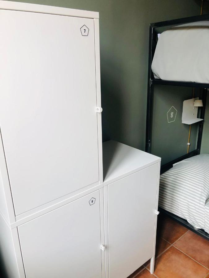 アヴィリアーナ Casa Conte Rossoホステル エクステリア 写真