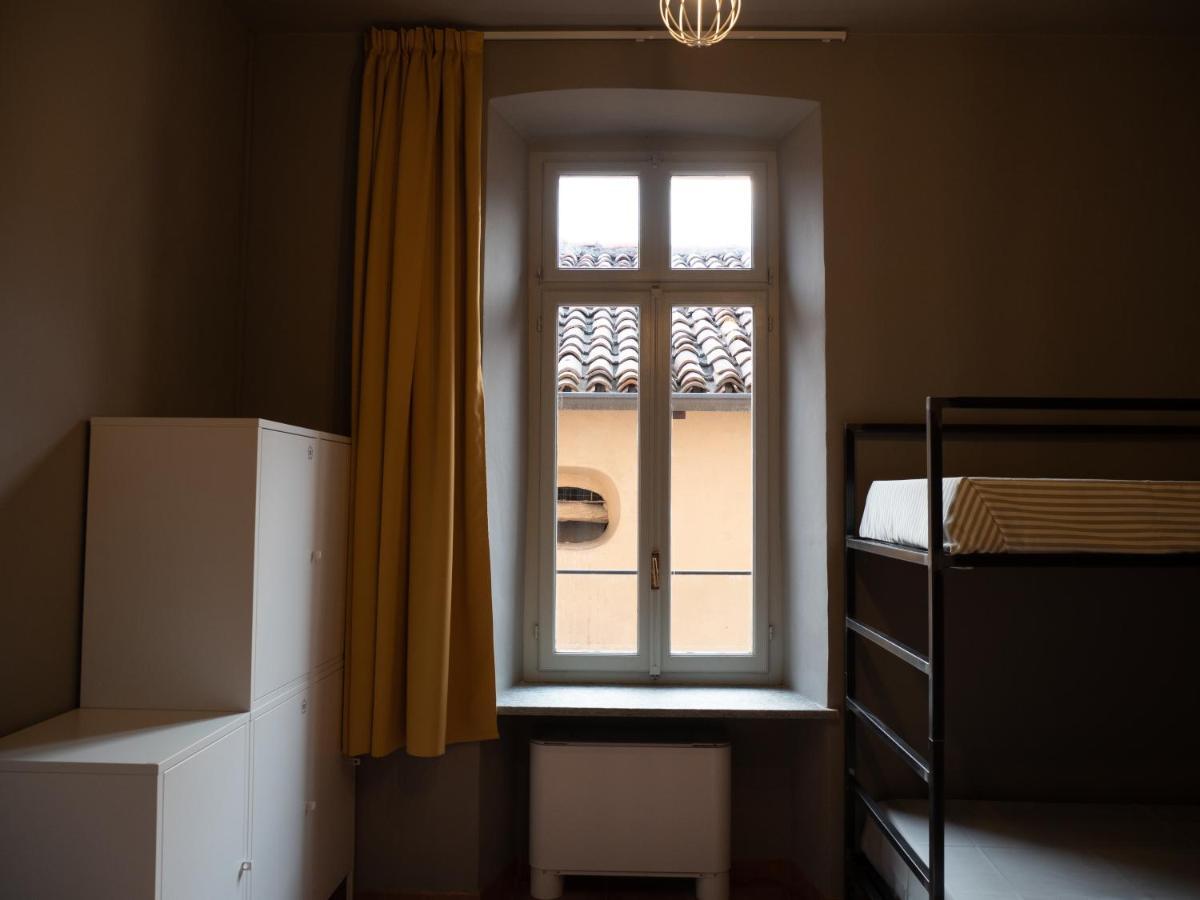 アヴィリアーナ Casa Conte Rossoホステル エクステリア 写真
