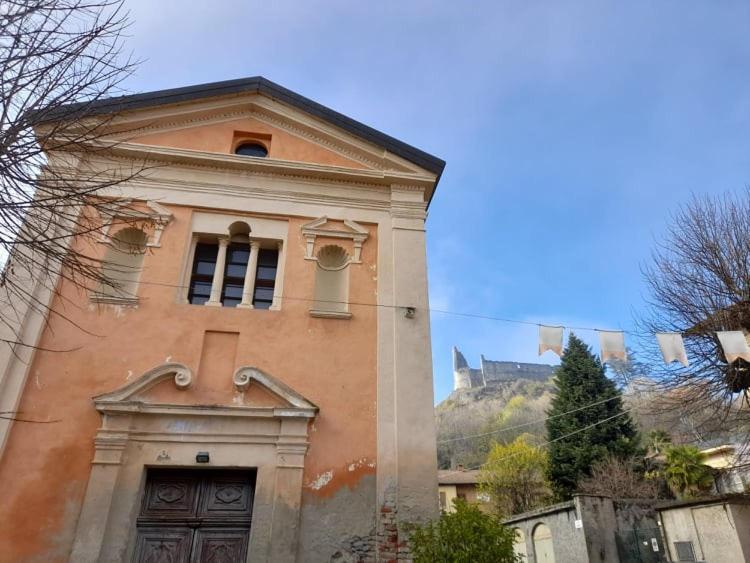 アヴィリアーナ Casa Conte Rossoホステル エクステリア 写真